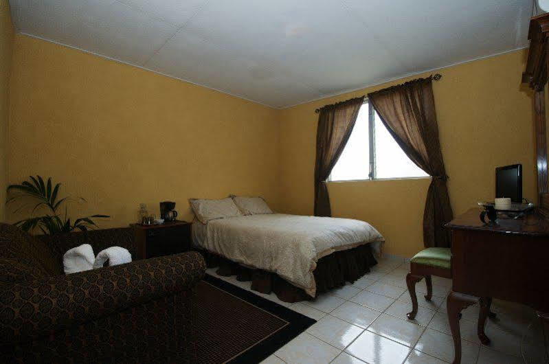 El Rey Hotel Belmopan Bagian luar foto